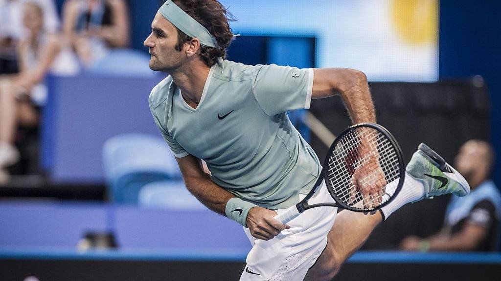 Roger Federer kehrte nach sechsmonatiger Pause mit einem Sieg auf die Tennis-Tour zurück
