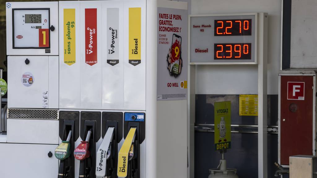 Hoher Benzinpreis bringt Forderungen mit sich