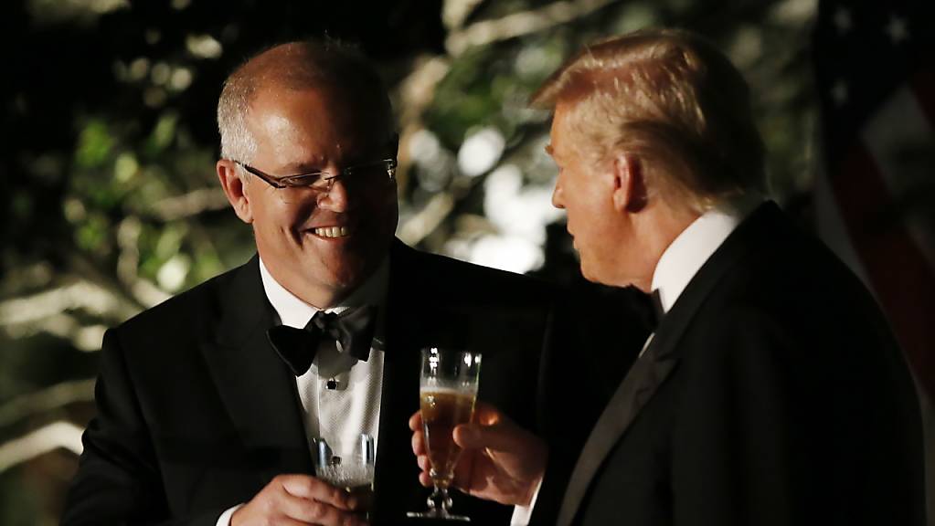 US-Präsident Donald Trump (rechts) hat den australischen Premierminister Scott Morrison (links) um Informationen zur Untersuchung des Russland-Sonderermittlers Robert Mueller gebeten. (Archivbild)