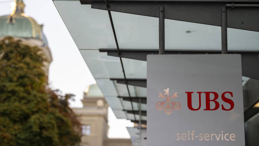 Die UBS ist Thema im Bundeshaus. Der Ständerat hat strengere Eigenkapitalvorschriften für Auslandbeteiligungen beschlossen. (Archivbild)