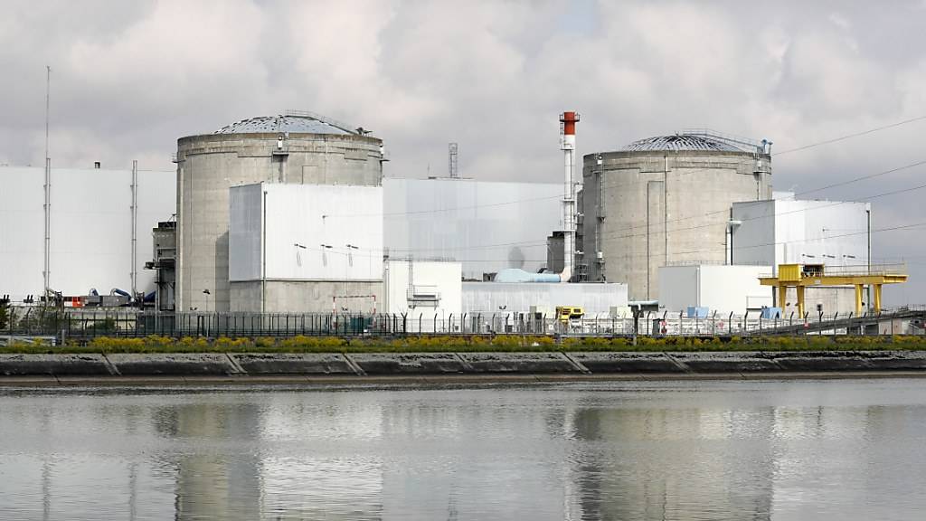 Paris will bis kommenden Juni den Betrieb des AKW Fessenheim im Dreiländereck zwischen Frankreich, Deutschland und der Schweiz einstellen.