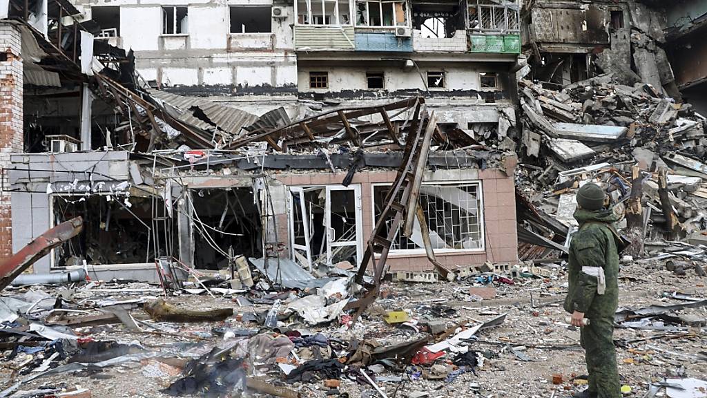 Amnesty stellt Bericht über russische Kriegsverbrechen bei Kiew vor