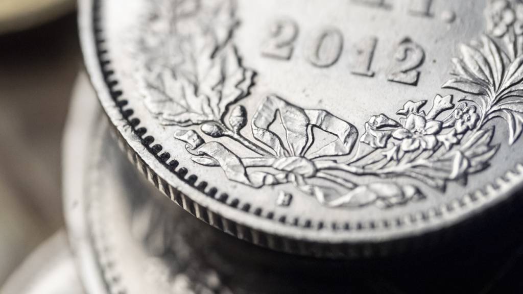 Forscher haben die Hirne von Menschen so stimuliert, dass sie anderen Leute mehr Geld schenken wollten. (Symbolbild)