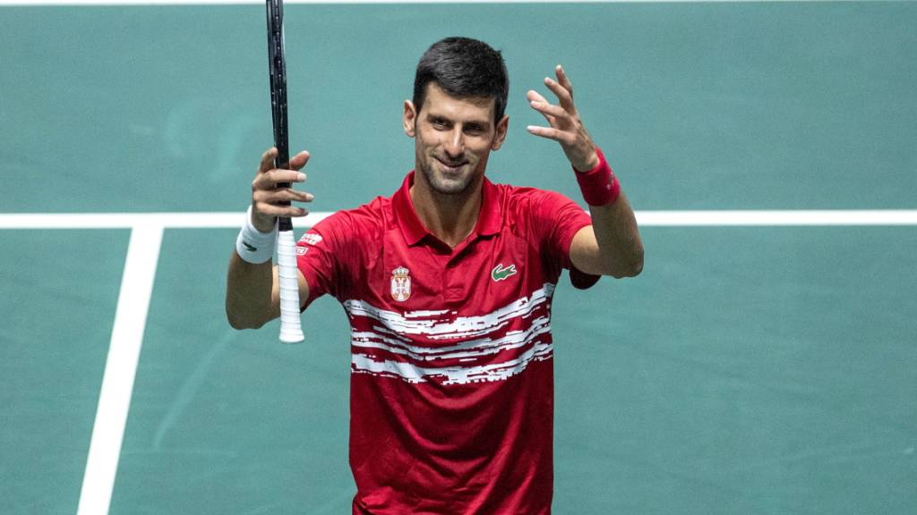 Novak Djokovic bleibt mit Serbien im Rennen um den Titel