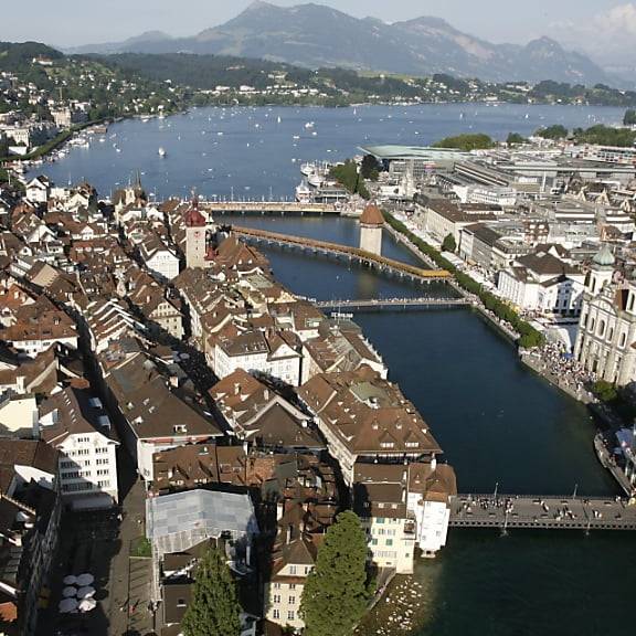 Luzerner Stadtregierung will 2024 Steuern senken