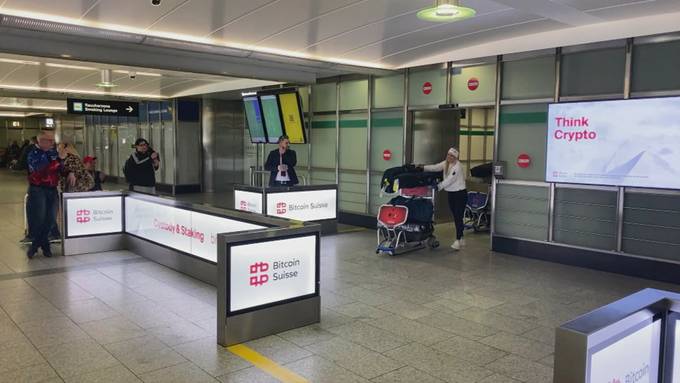 Feierlicher Empfang für St.Galler Snowboard-Heldinnen – Julie Zogg und Ladina Jenny wieder zu Hause