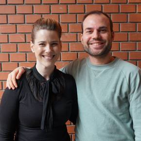 Comedienne Pony M. im Interview mit Ralph Steiner