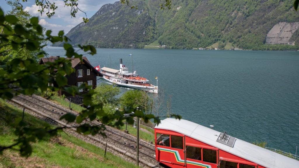 Die Standseilbahn überwindet auf ihrer Fahrt rund 350 Höhenmeter. (Archivaufnahme)