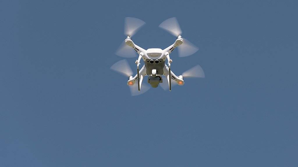 Drohnen stellen eine immer grössere Gefahr für die zivile Luftfahrt dar, wie neue Zahlen aus Deutschland wieder zeigen. (Archiv)