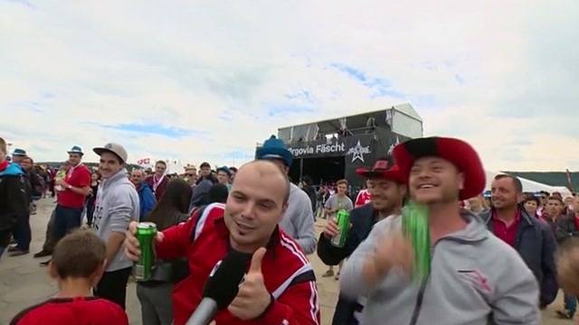 Public Viewing auf dem Birrfeld