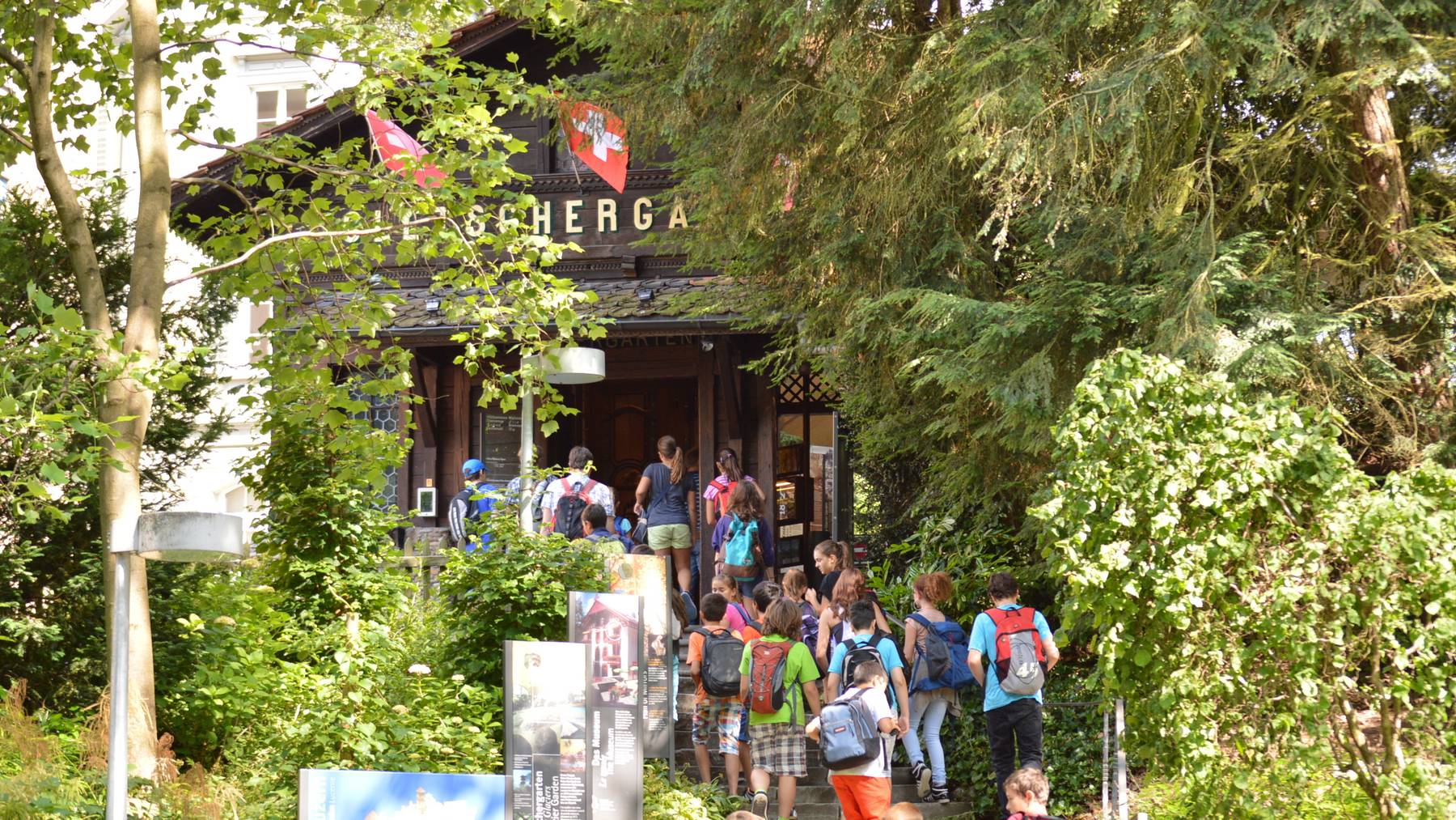 Schulreisekosten – Kanton Luzern springt ein