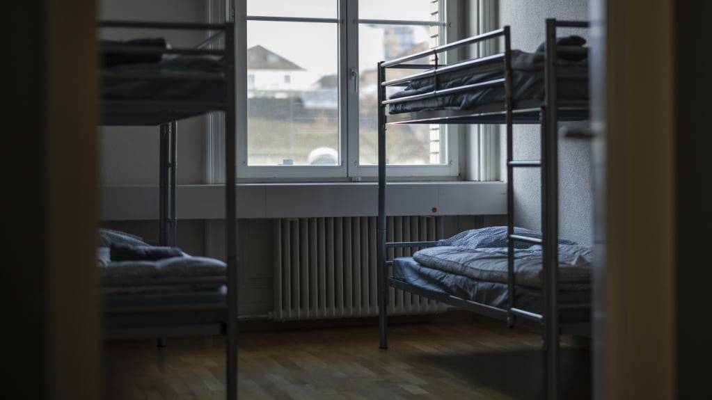 SVP und FDP wollten die Asyl-Aufnahmequote auf maximal 1 Prozent begrenzen. Mit ihrer Idee hatten sie aber keinen Erfolg. Alle anderen Fraktionen stimmten dagegen. (Symbolbild)