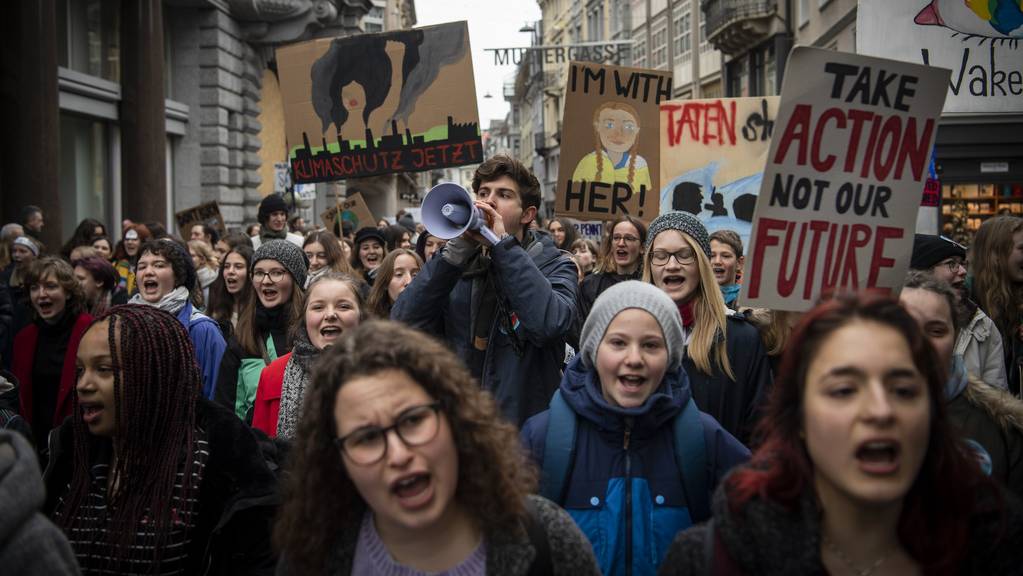 Laut dem Bündner Vorstoss haben die Klimademos gezeigt, dass Jugendliche mitgestalten wollen. (Archiv)