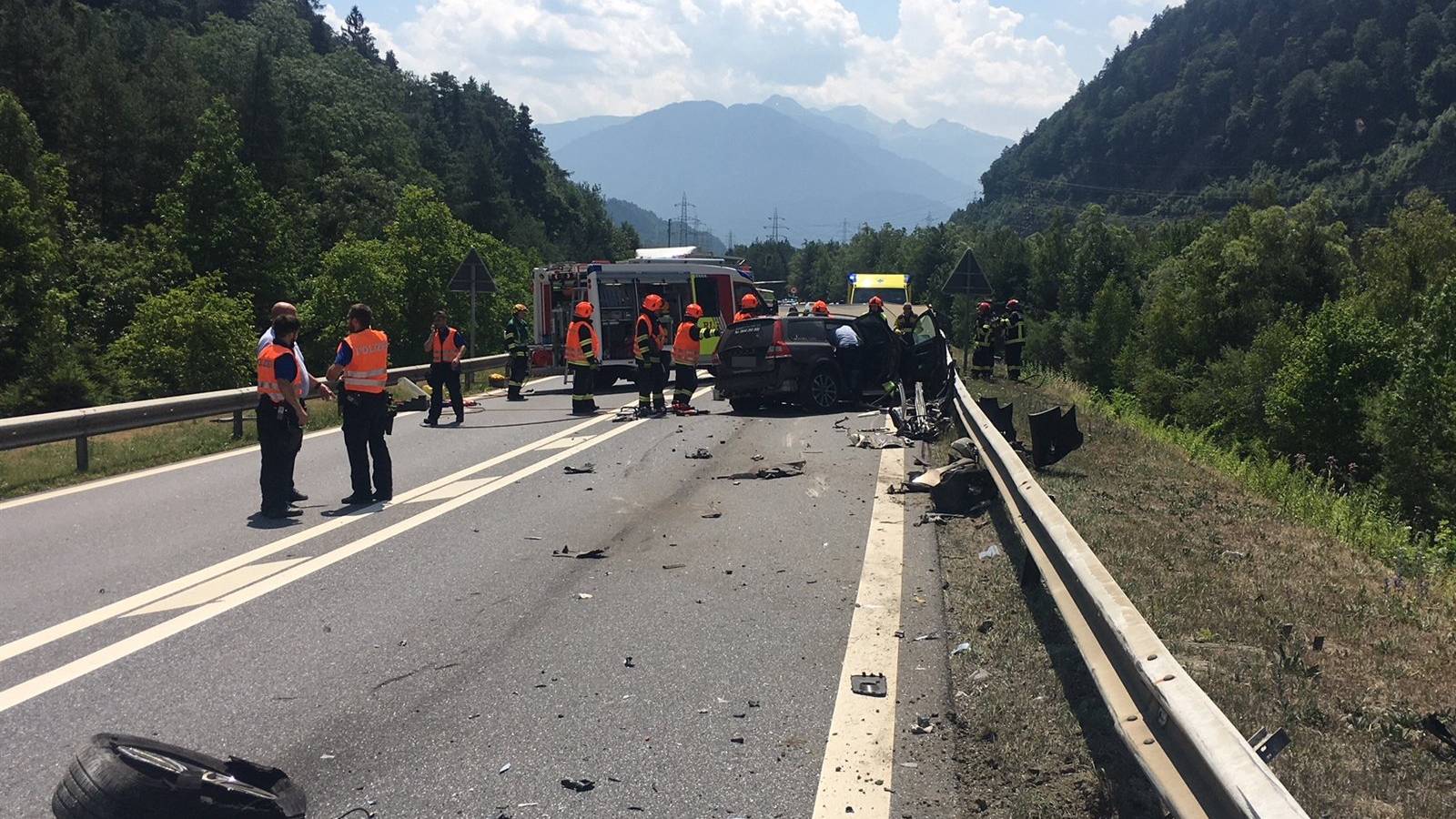 Unfall auf der A13 bei Rothenbrunnen.