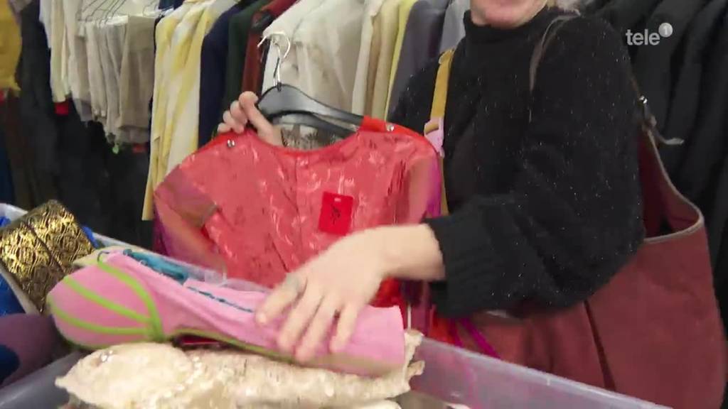 Kostümverkauf am Luzerner Theater