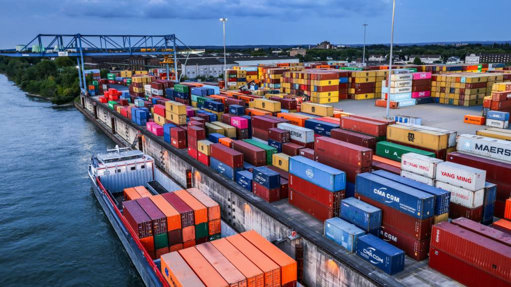 Mit dem globalen Mindeststeuerabkommen soll die Verlagerung von Unternehmensgewinnen in Steueroasen verhindert werden. (Symbolbild)