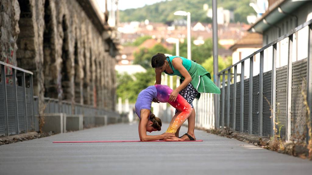 In Zürich hat man eine riesige Auswahl an Yoga-Klassen