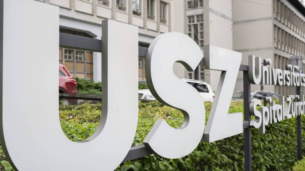 Eine unabhängige Untersuchung zu zwei Medizinern des Universitätsspitals Zürich stellte Fehler fest. (Archivbild)