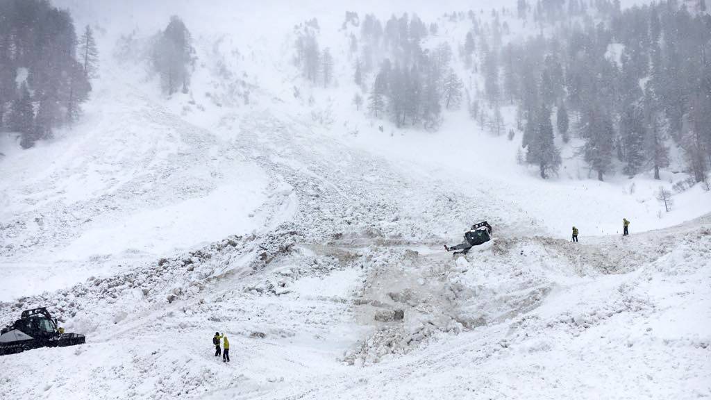 Bei einem Lawinenniedergang im Wallis sind am Samstag zwei Skitourengänger tödlich verunglückt. (Symbolbild)