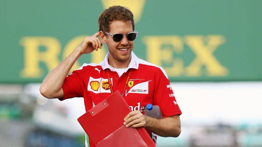 Ein lächelnder Sebastian Vettel in Melbourne © Keystone