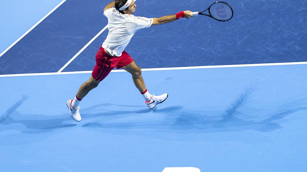 Weder spielt der rekonvaleszente Roger Federer - hier vor Jahresfrist in der 2. Runde - momentan Turniertennis, noch konnten die Swiss Indoors stattfinden