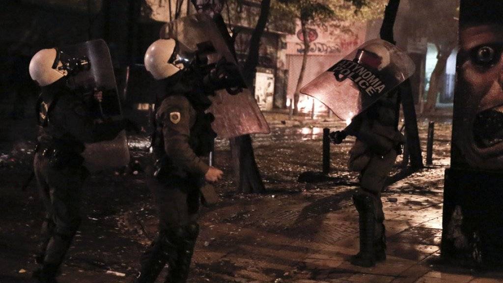 Razzia gegen Autonome im Athener Stadtteil Exarchia: Polizei hat zwölf Menschen festgenommen und Drogen und Waffen sichergestellt.  (Archivbild)