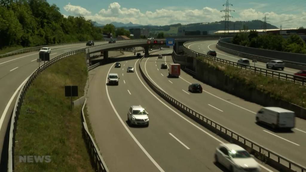 Kein Verständnis bei Autofahrern: Astra prüft bei drohendem Stau Tempo 60 auf Autobahnen