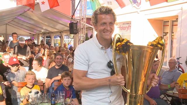 Grenchen ehrt Meistergoalie Marco Wölfli