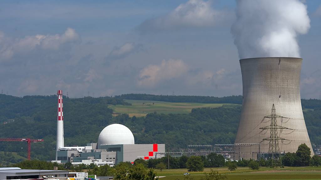 Das Kernkraftwerk Leibstadt ist seit Samstagmorgen nicht mehr am Netz angeschlossen. Grund dafür ist laut der Betreiberin eine technische Störung. (Archivbild)
