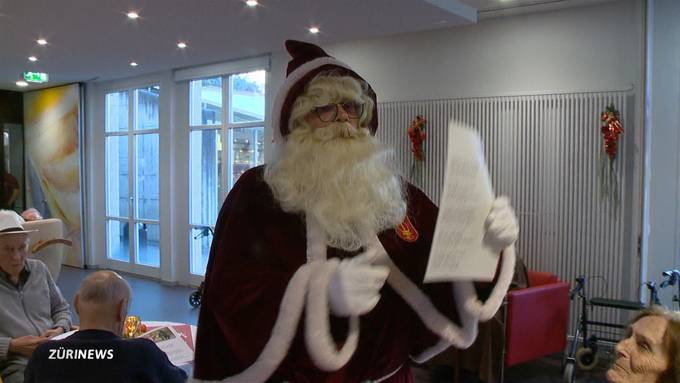 Samichlaus zu Besuch im Pflegezentrum Riesbach