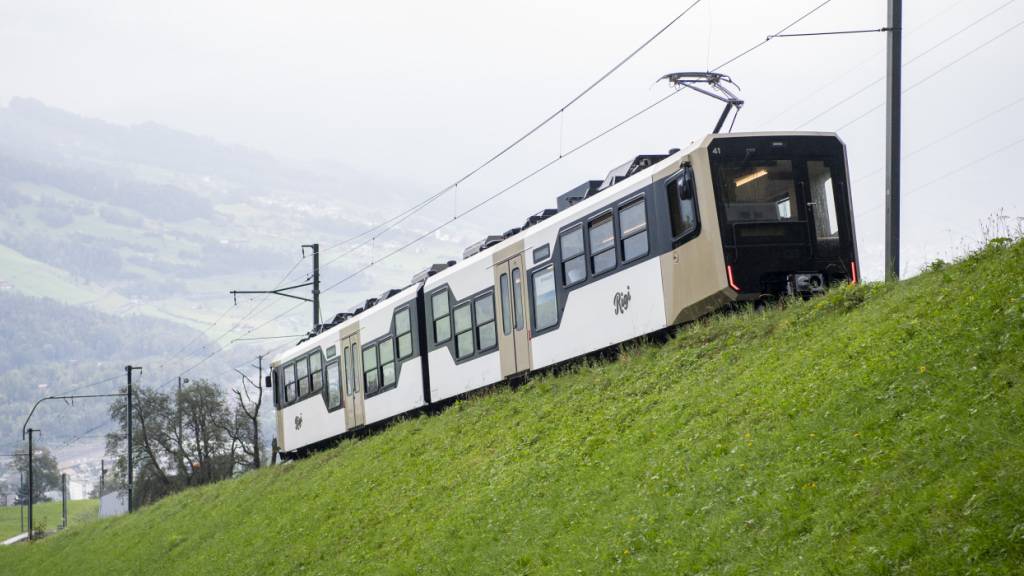 Die Rigi Bahnen setzt weiter auf Gelenktriebwagen von Stadler Rail, deren sechs bereits seit 2021 in Betrieb sind. (Archivaufnahme)