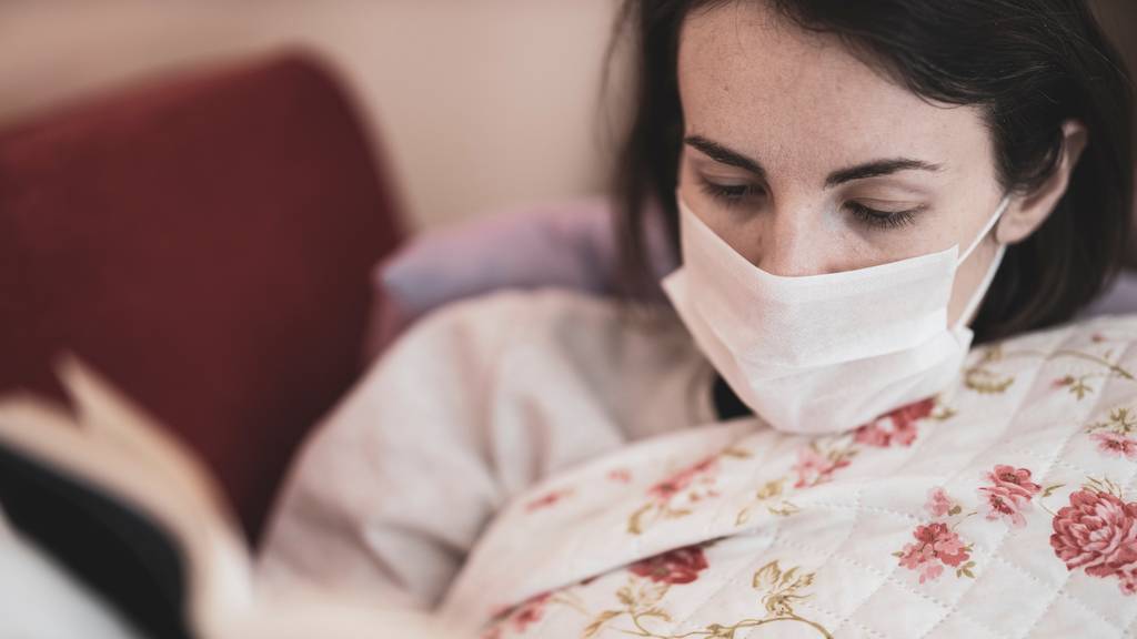 Grippe und Corona: Das musst du über die Symptome und die Krankheiten wissen