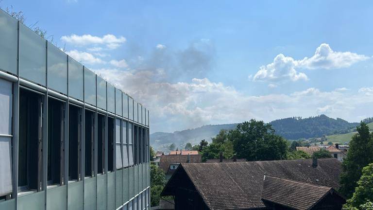 Explosion in Burgdorf: Bei Brand entzündet sich eine Gasflasche
