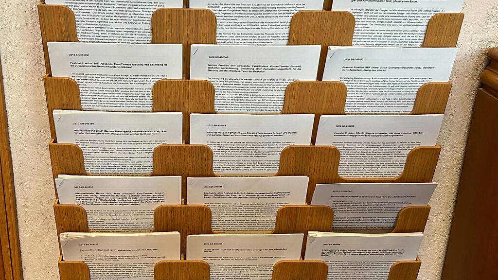 Berner Stadtparlament zofft sich über Papierabschaffung 