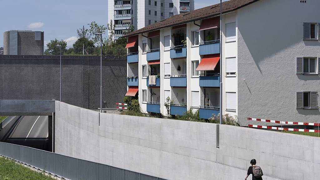 Eine Initiative fordert, dass in Zürich flächendeckend Gebäude aufgestockt werden können. Der Stadtrat hält diese für ungültig. (Archivbild)