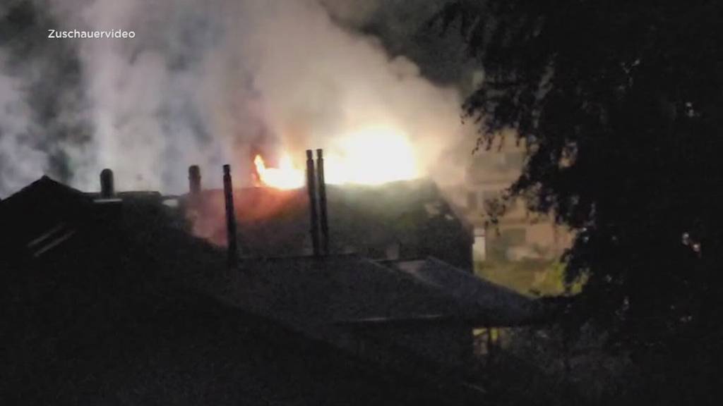 Haus durch Feuer zerstört