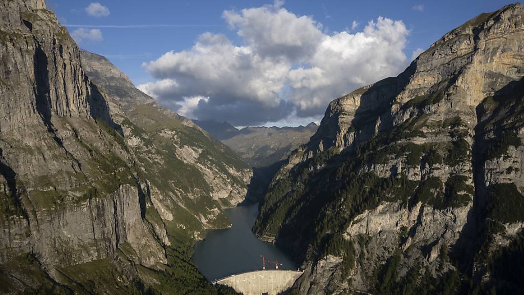 Der Gigerwald-Stausee liefert im Kanton St. Gallen rund die Hälfte der Stromproduktion aus Wasserkraft. (Archivbild).