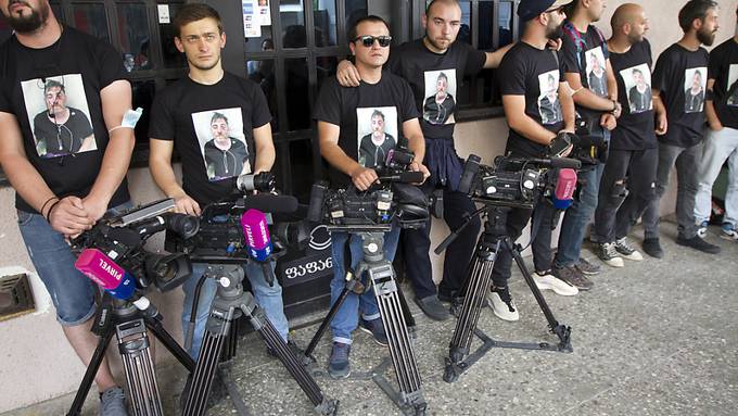 Viele Festnahmen nach Angriffen auf Journalisten in Georgien