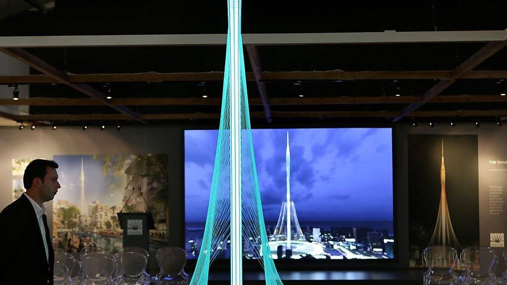 Ein Modell des Turms wird in Dubai präsentiert. Entworfen hat das geplante Bauwerk der spanisch-schweizerische Architekt Santiago Calatrava.