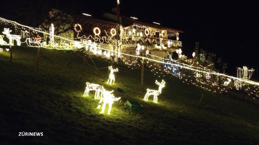 Weihnachtshaus in Unterägeri fasziniert Besucher