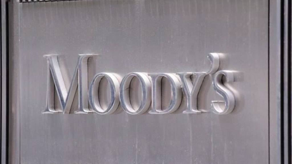 Moody's weist im Zusammenhang mit der Herabstufung der Kreditwürdigkeit auf die steigende Verschuldung Chinas hin.