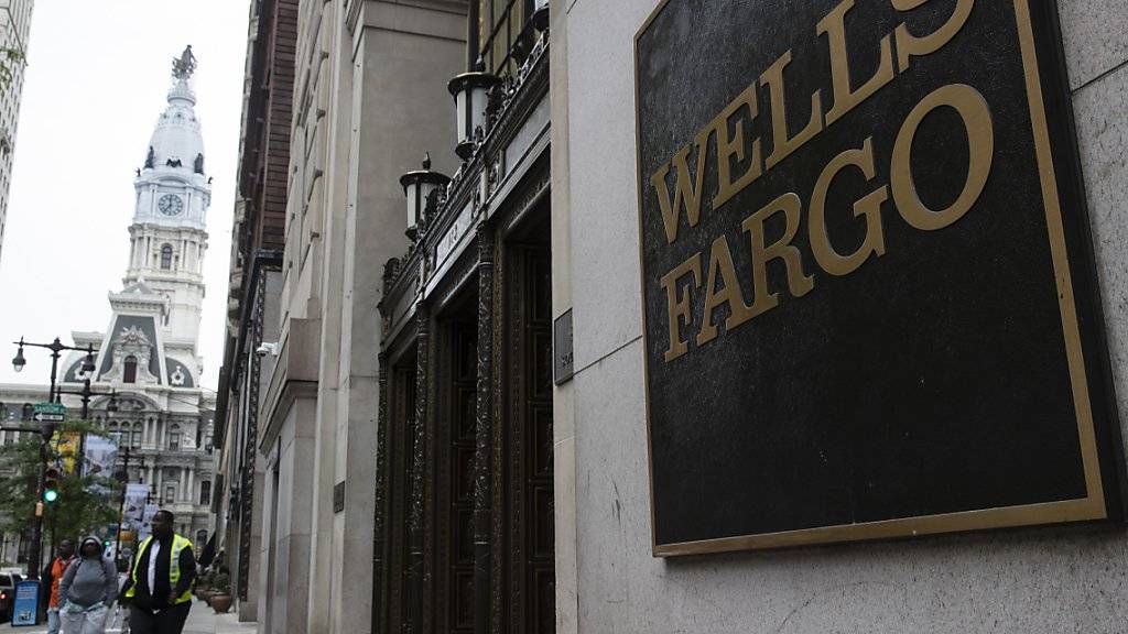 Bis zu 26.000 Stellen könnten bei Wells Fargo wegfallen. Bis 2020 sollen zudem rund 800 Filialen geschlossen werden. (Archivbild)