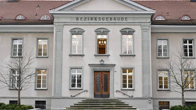 Bezirksgericht Bülach verurteilt früheren Staatsverweigerer