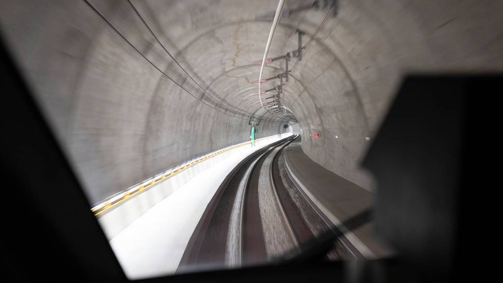 Bahn frei: SBB erhält Bewilligung für Betrieb durch Ceneri-Basistunnel
