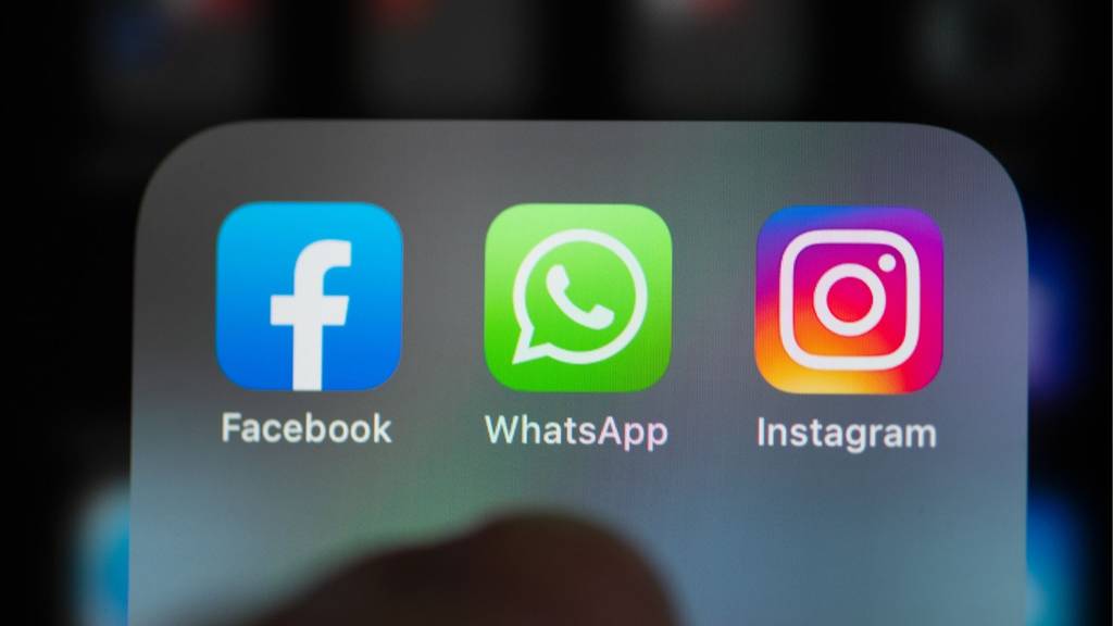 Folge uns auf Instagram, Facebook und Whatsapp