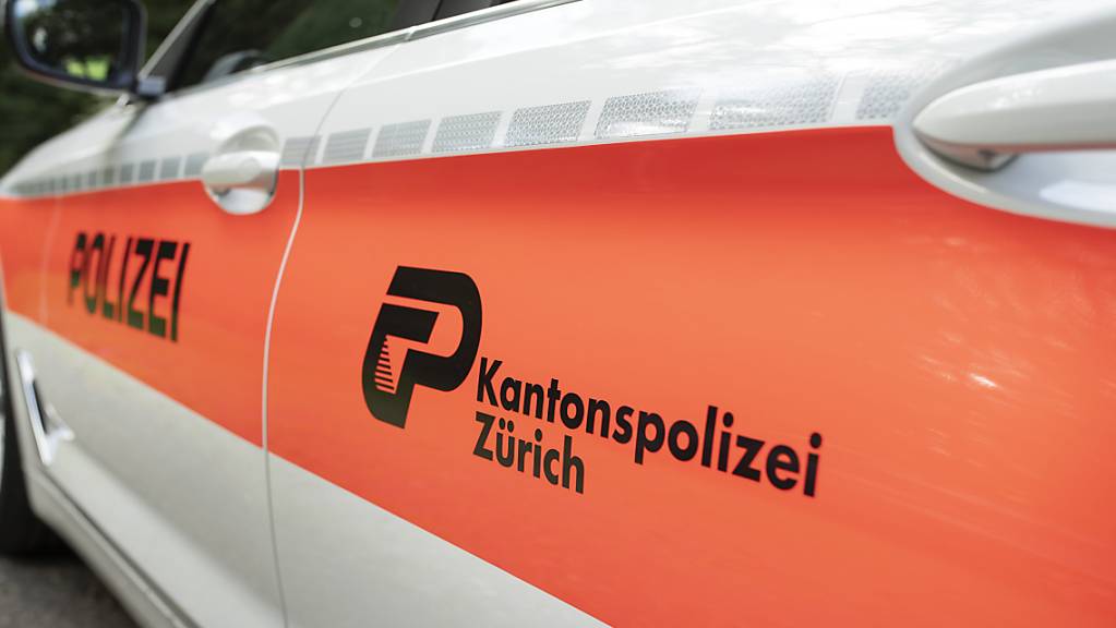 Die Kantonspolizei Zürich untersucht die Ursache für den Unfall eines E-Bikers in Thalwil. (Symbolbild)