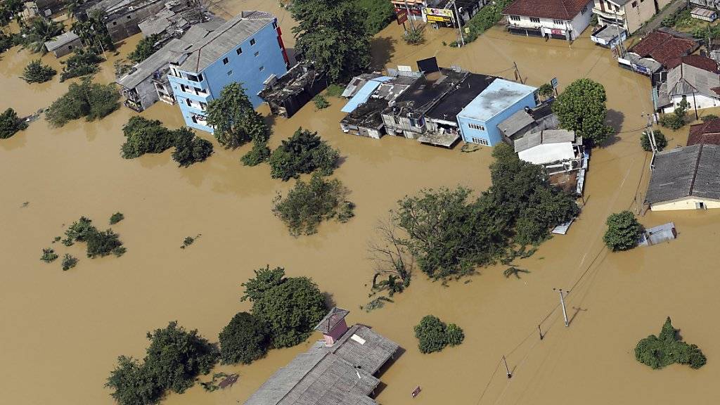 Monsun-Unwetter sorgten in Sri Lanka für Überschwemmungen und Erdrutsche, bei denen über 170 Menschen ums Leben kamen.