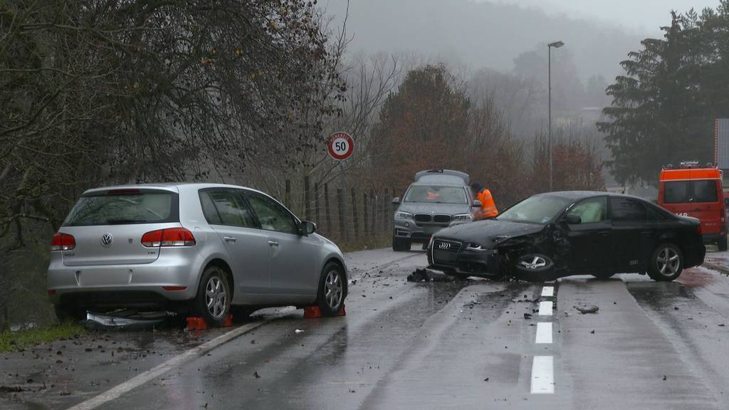 Zwei Verletzte nach Unfall in Steckborn – Rega fliegt 19-Jährigen ins Spital