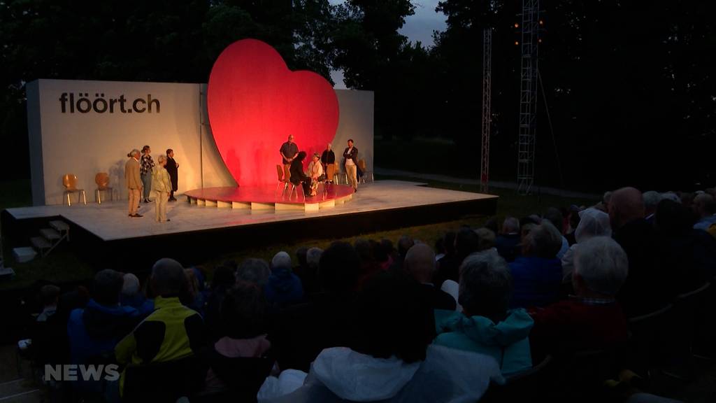 Theater Gurten: Premiere des Freilicht-Theaters «flöört.ch»