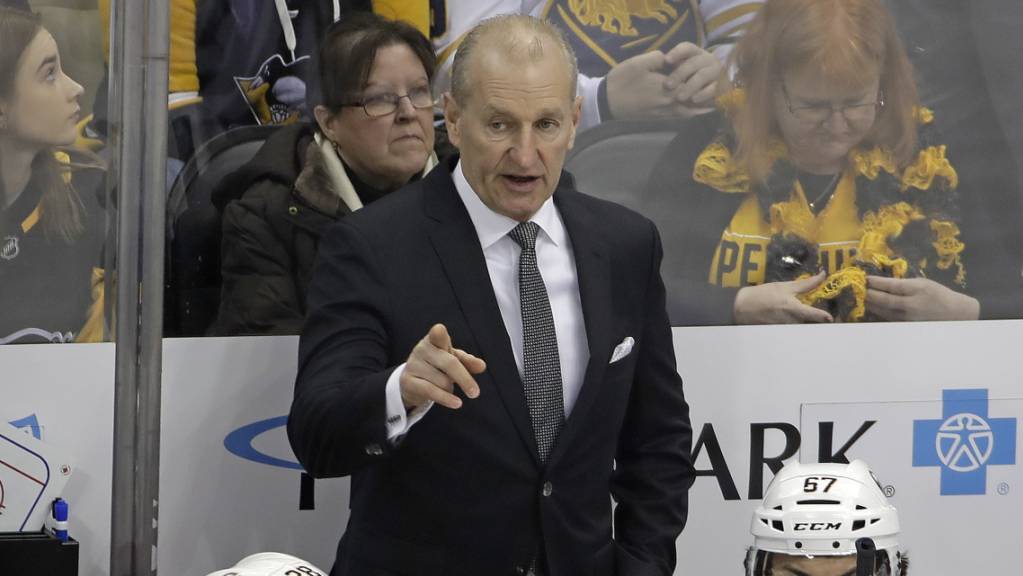 Der Schweizer Headcoach Ralph Krueger droht mit den Buffalo Sabres die NHL-Playoffs zu verpassen